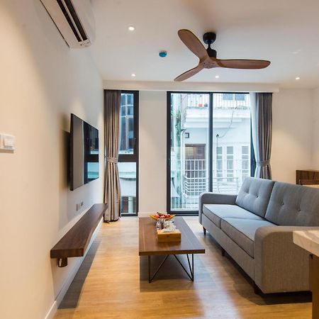 22Housing Hotel & Apartment 81 Linh Lang Hanoi Exterior foto